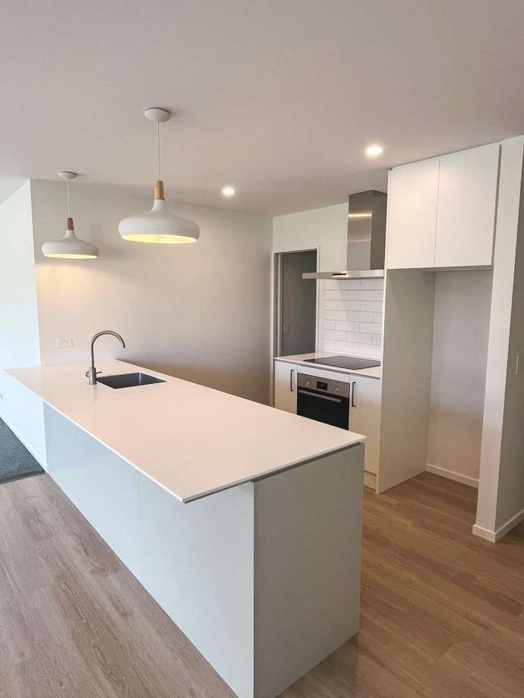 28 Accadia Drive 11103_2