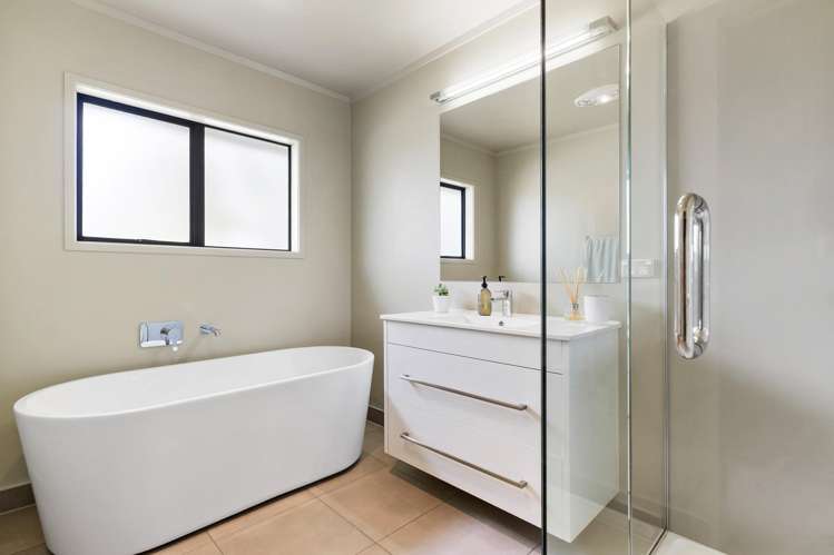 8 Kallaroo Place Botany Downs_26