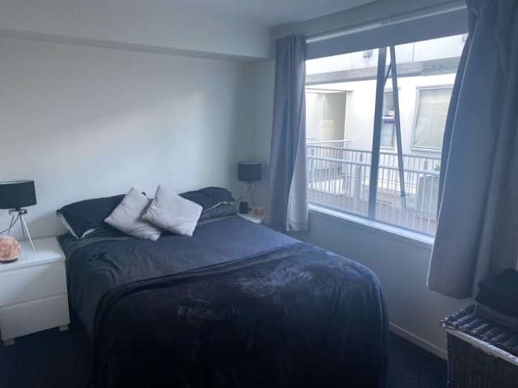 310/10 Flower Street Eden Terrace_5