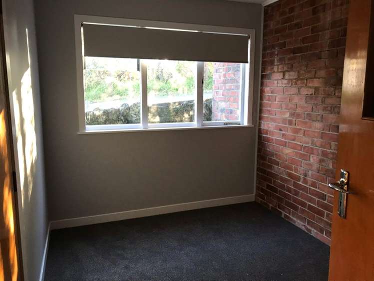 27 Highland Avenue Titirangi_11