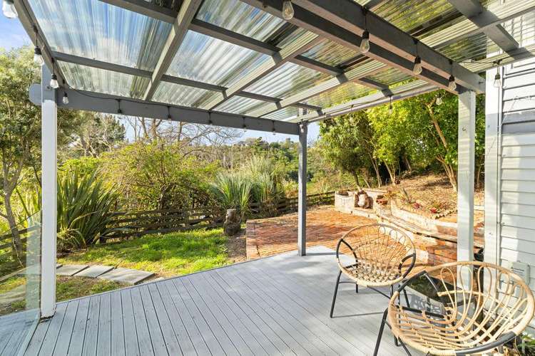 20 Shakespeare Road Bastia Hill_8