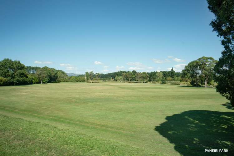 8 Perth Place Awapuni_27