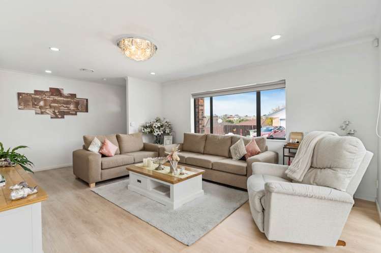 27 Bellville Drive Clendon Park_5