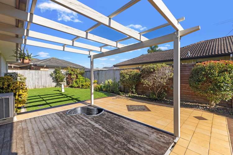 12 Turnberry Drive Wattle Downs_17