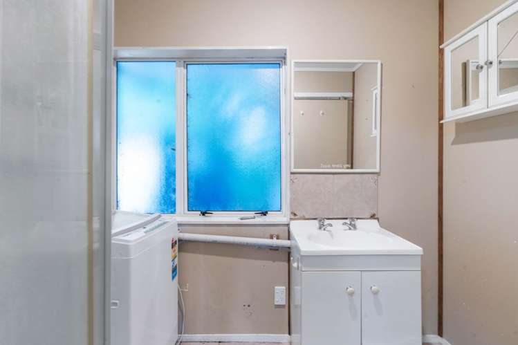 19A Russell Crescent Western Heights_22