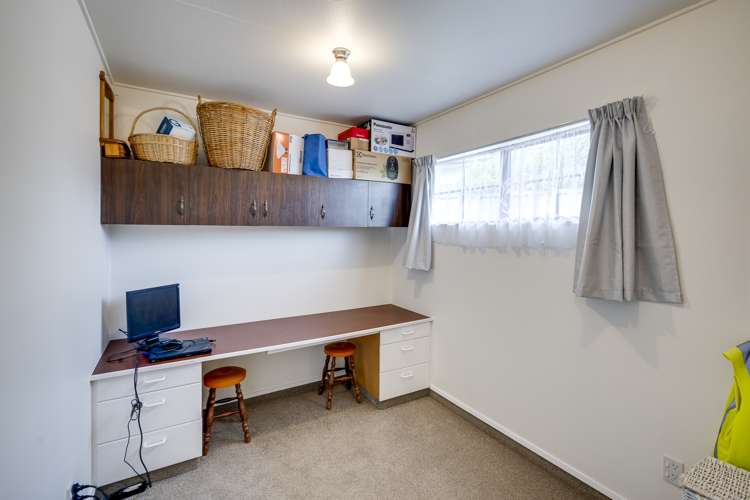 17 Jeffares Place Taradale_13