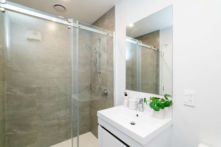 1/6 Trent Street Linwood_9