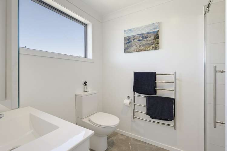 3 Satchell Way Kaiwharawhara_15