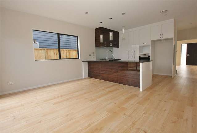 15 Fong Road Flat Bush_1