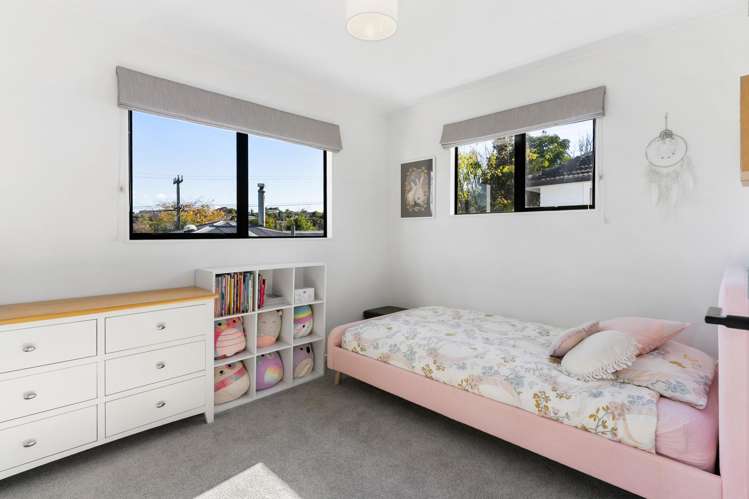 2/34 Selwyn Crescent Forrest Hill_10