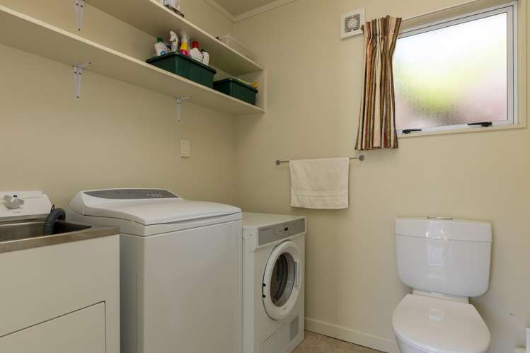 1 and 2/12 Kereru Street Two Mile Bay_16