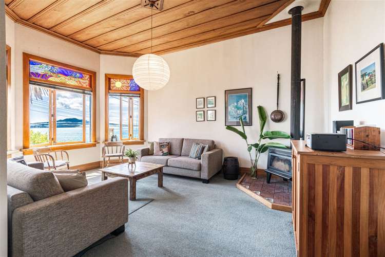 1/9 Old Lake Road Narrow Neck_0