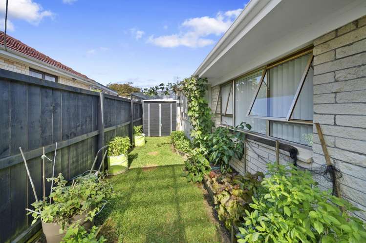 8/42 Wintere Road Papatoetoe_19