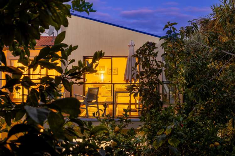 7 Avion Terrace Raumati Beach_18