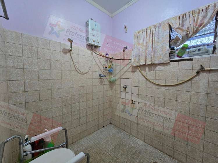 Address withheld Savusavu_32