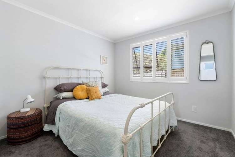 1/7 Athena Drive Totara Vale_15