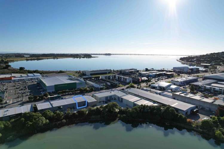 2/1008 Ferry Road Ferrymead_11