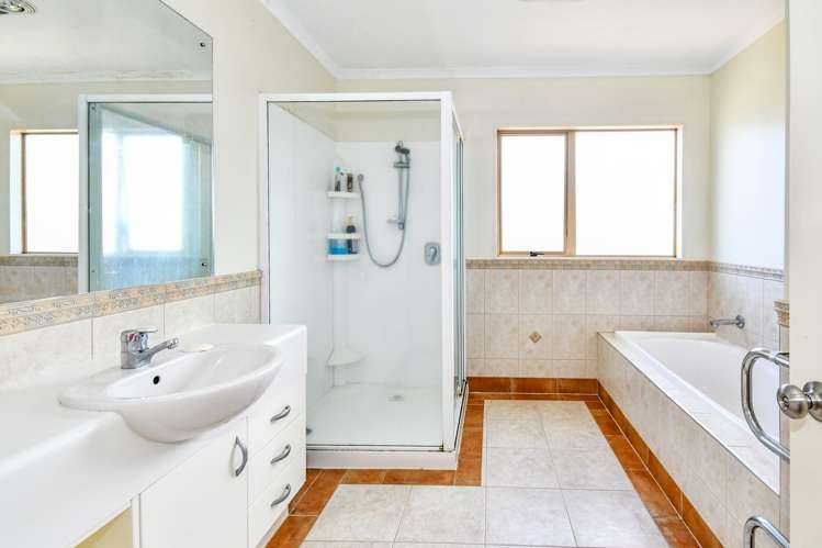 20 Carousel Crescent East Tamaki Heights_9