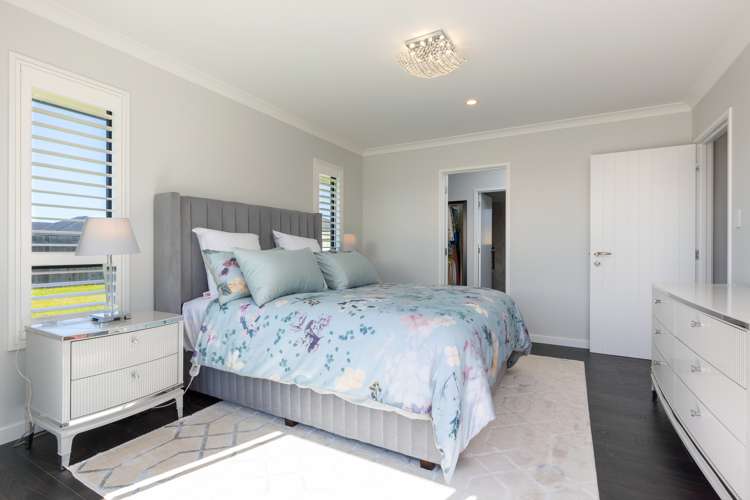 3 Caproni Road Burleigh_17