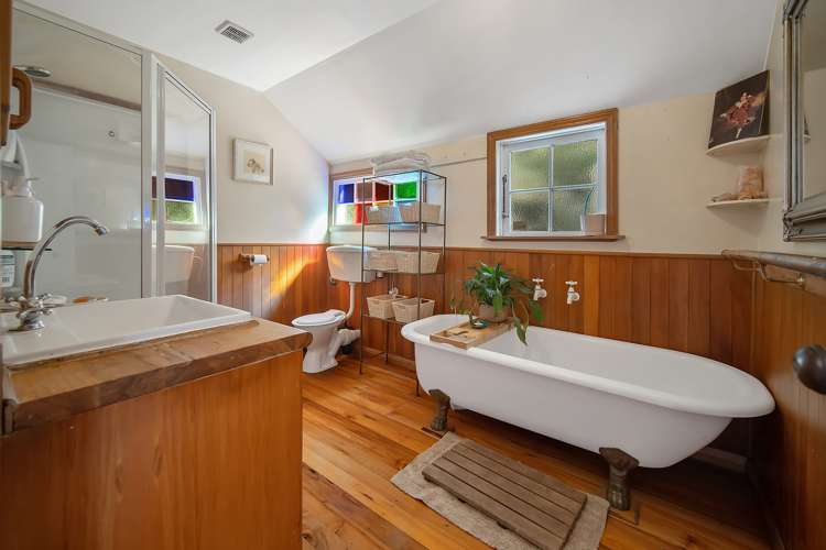 200 Saint Vincent Street Toi Toi_8