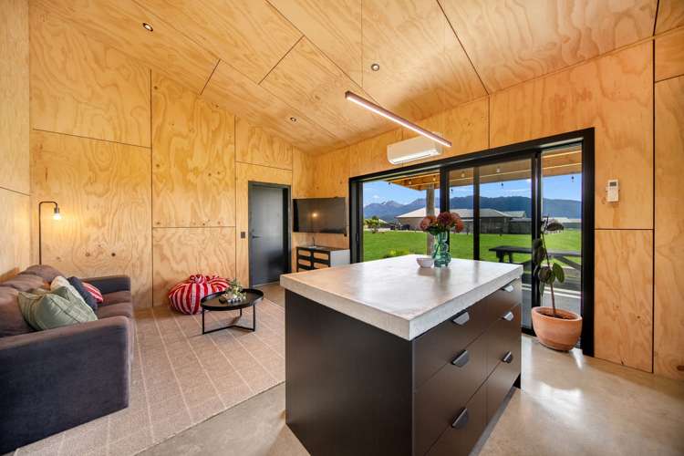 49 Pukutahi Drive Te Anau_32