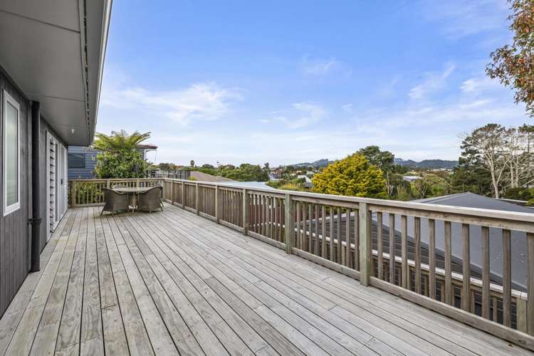6 Te Hutewai Road Raglan_17