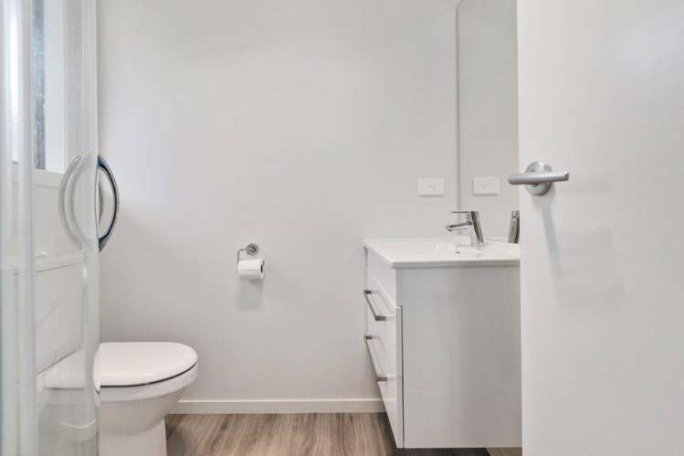 6 Stable Way Brookfield_9