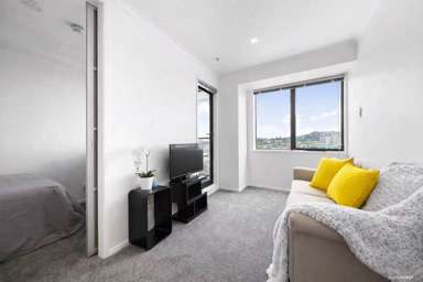 1603/96 Symonds Street_2