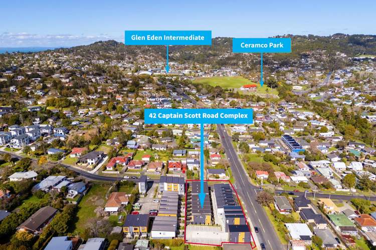 2-4,5-6,10/42 Captain Scott Road_3