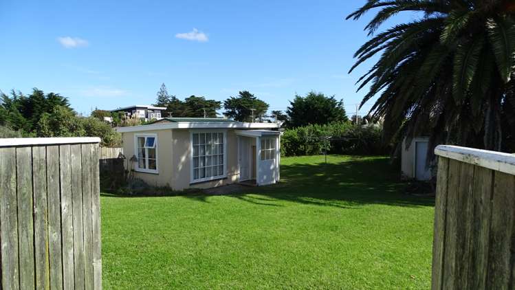 79 Kahukura Avenue Waitarere Beach_15