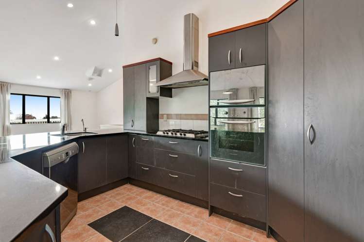 2/433A East Coast Road Mairangi Bay_6