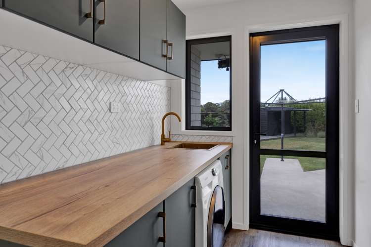 5 Kingsford-Smith Drive Hawera_26