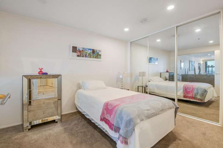 5B/175 Hurstmere Road Takapuna_19