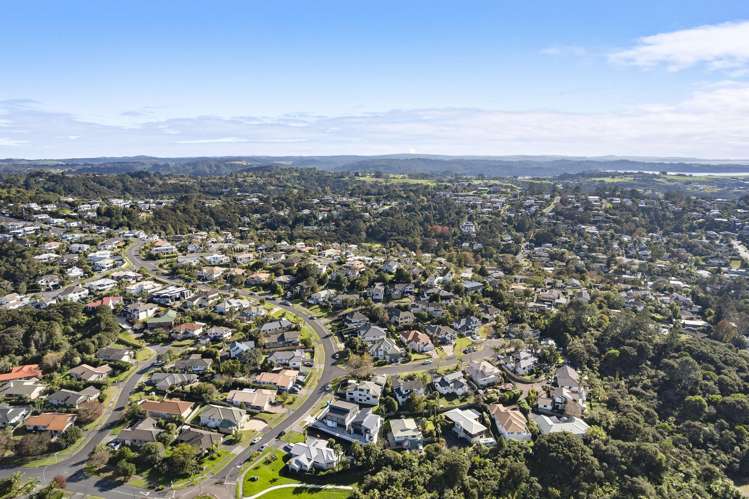 2/32 Caversham Drive Torbay_40