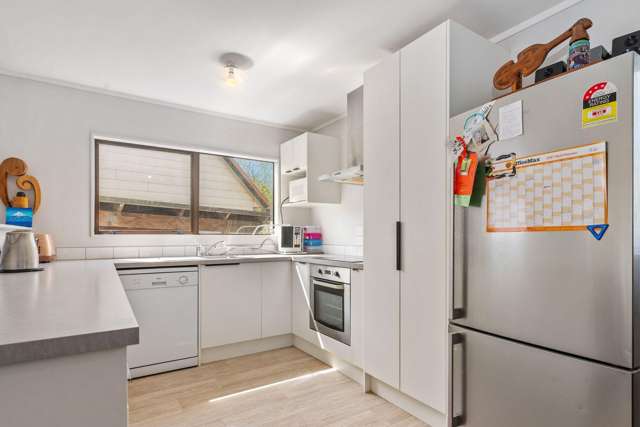  A/44 Sunset Road Mangakakahi_1