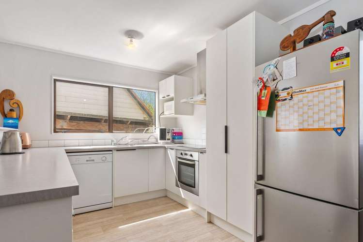  A/44 Sunset Road Mangakakahi_1