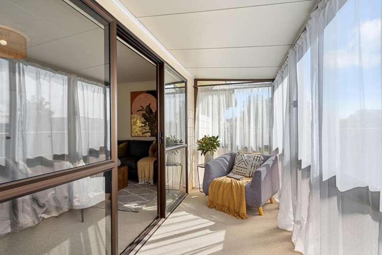 2 Brydon Way The Wood_9