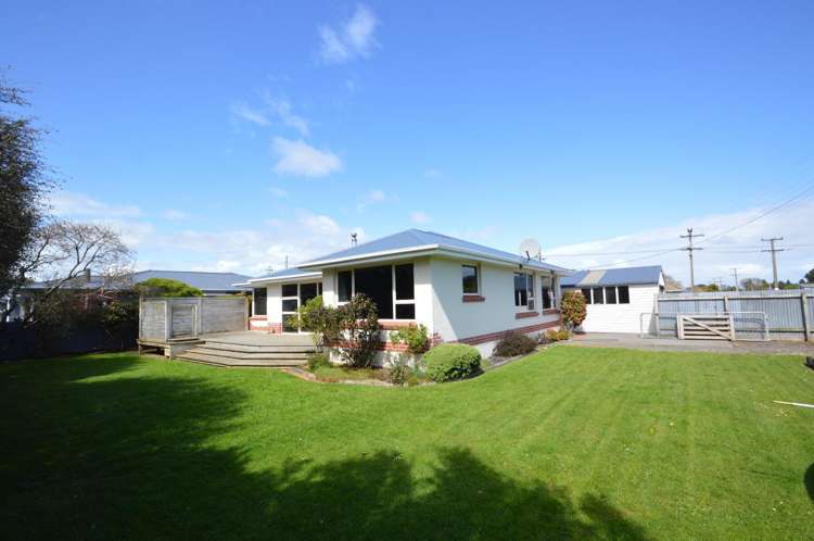 44 West Plains Road_0