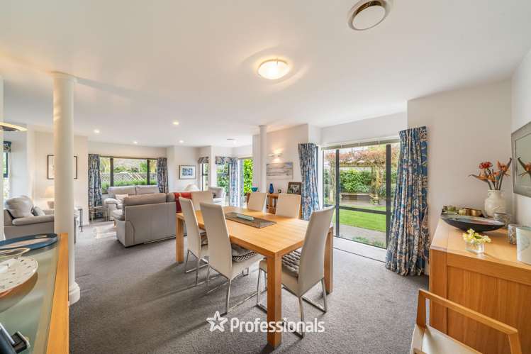 3 Huia Street Tawa_12