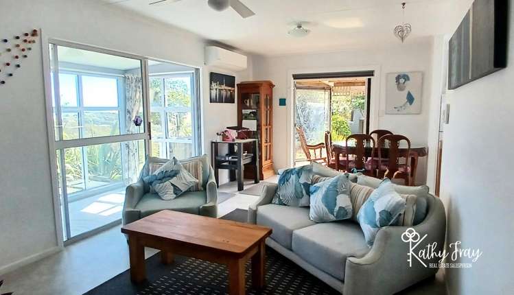 13 Bayly St Baylys Beach_6