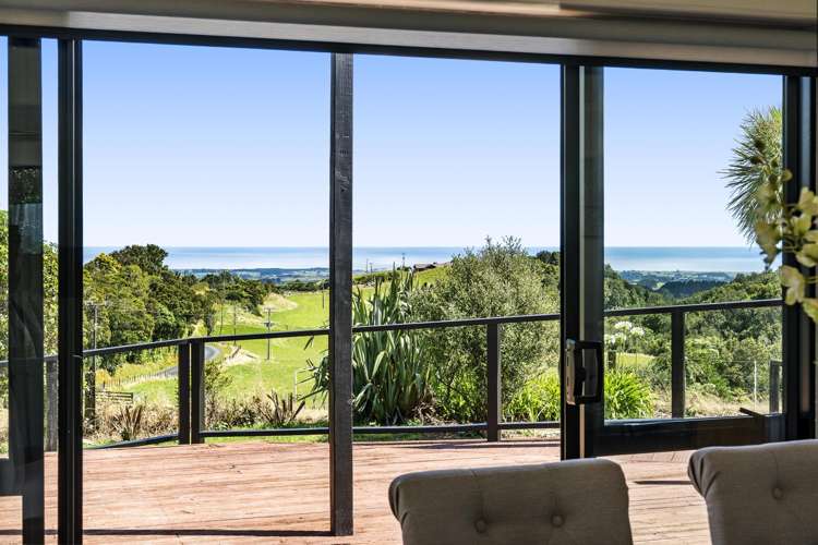 787 Dover Road Okato_18