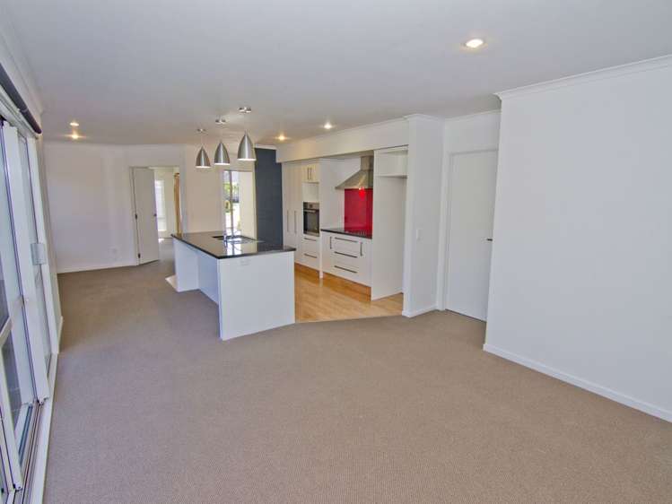 7 Ernest Kemp Rise Wharewaka_11