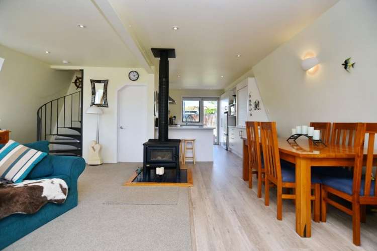 106 Dunns Avenue The Pines Beach_10