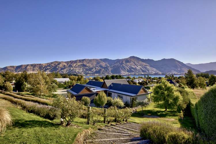 251 Beacon Point Road Wanaka_2