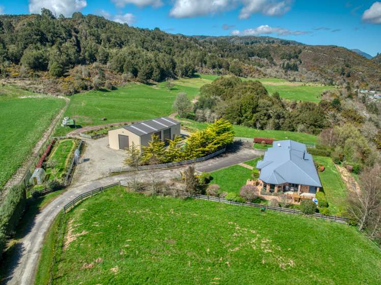 22 Butts Road Reefton_11