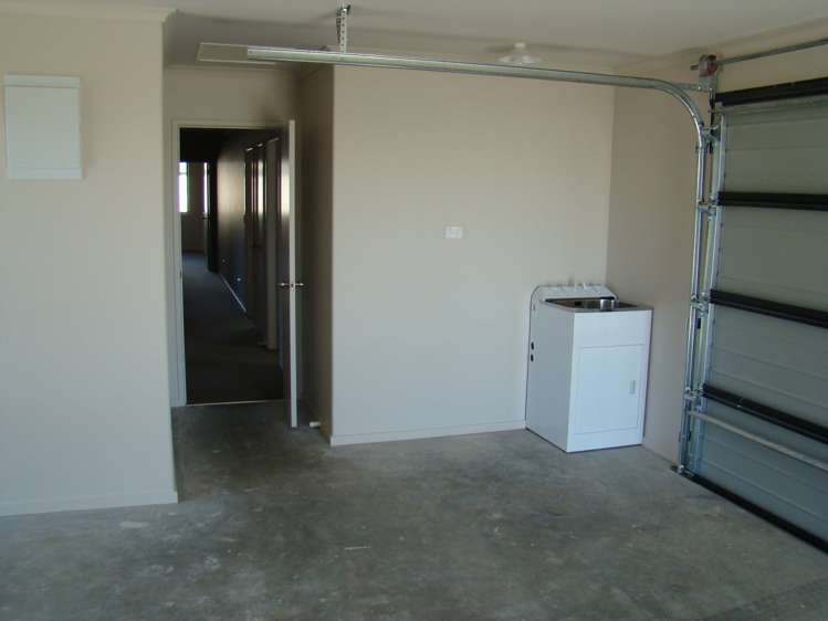 85 Farringdon Avenue Rototuna North_10