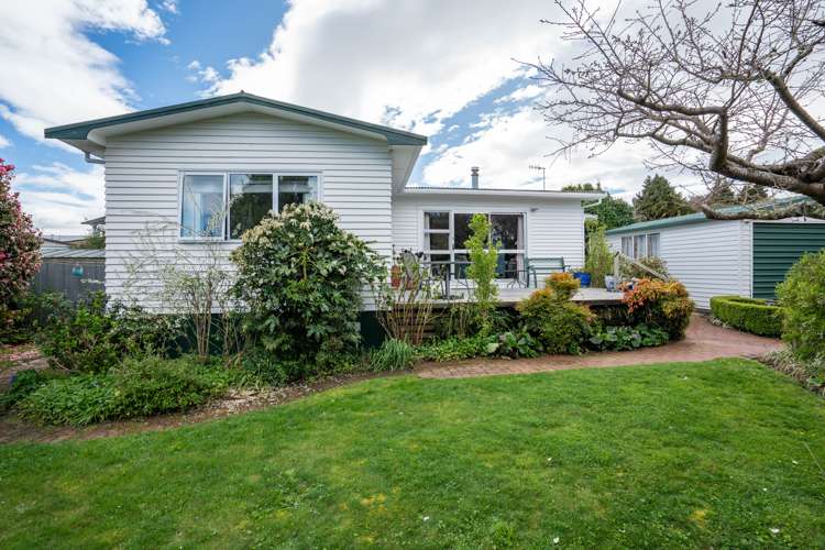 2/49 Mere Road Taupo_11