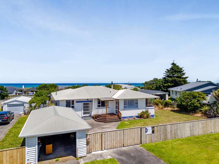 32 Dieffenbach Street Opunake_30