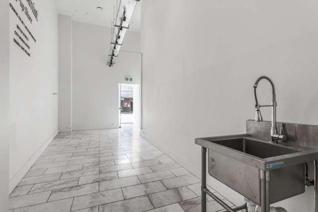 G9/396 Queen Street Auckland Central_3