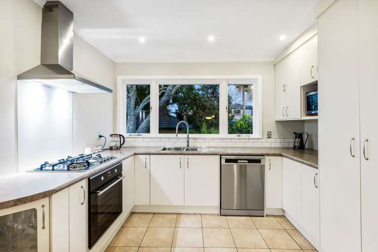 6 Christina Avenue Te Atatu South_9